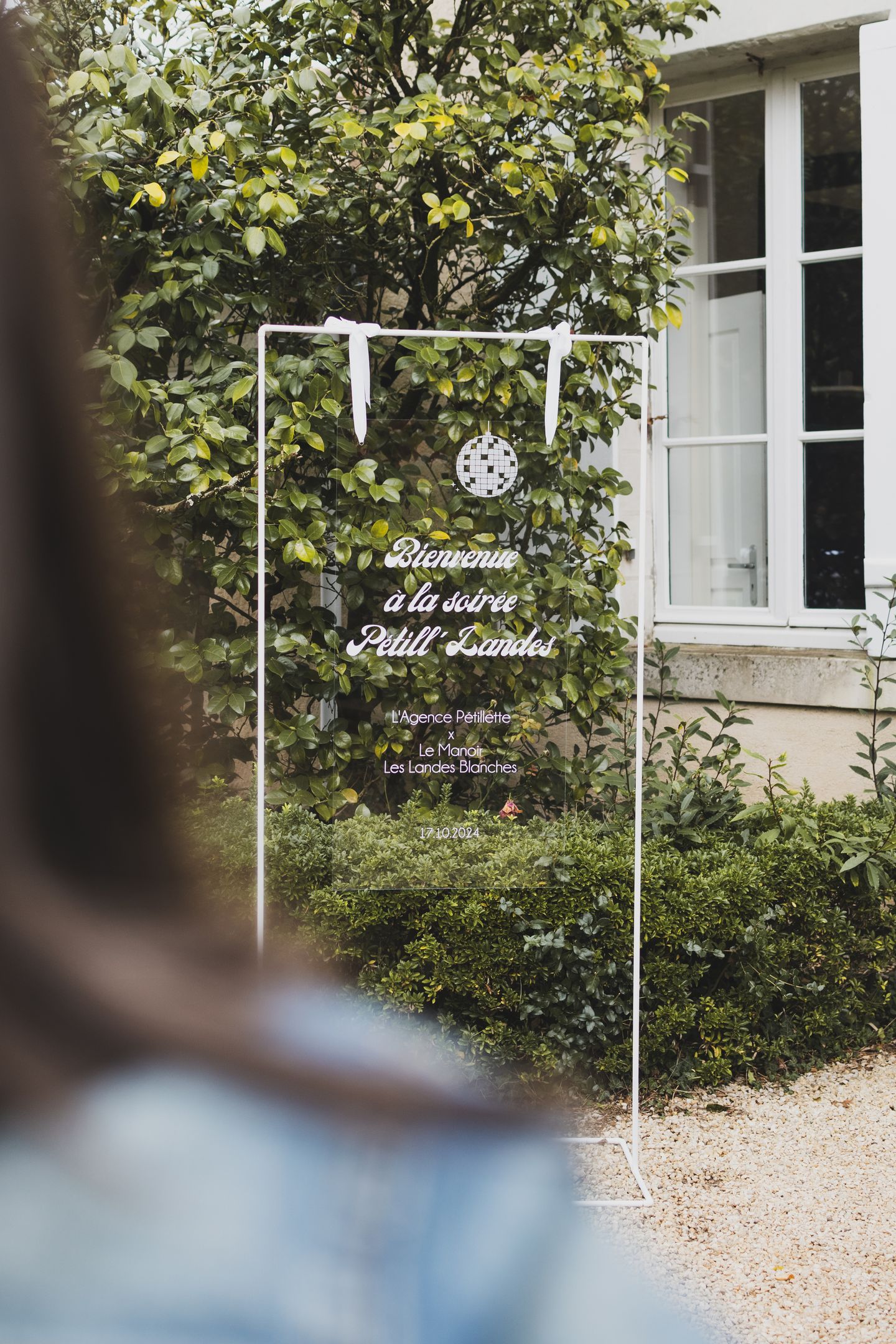 Location support plexiglass Décoration de mariage anniversaire Nantes Rosa event design