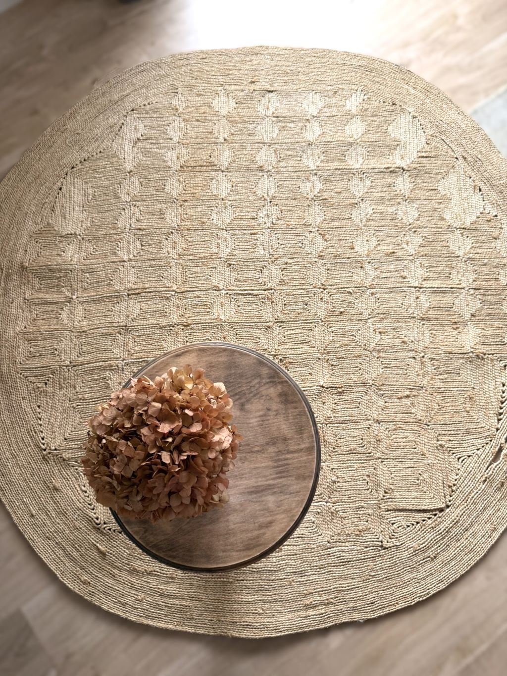 Location tapis rond jute vintage mariage Nantes Loire atlantique